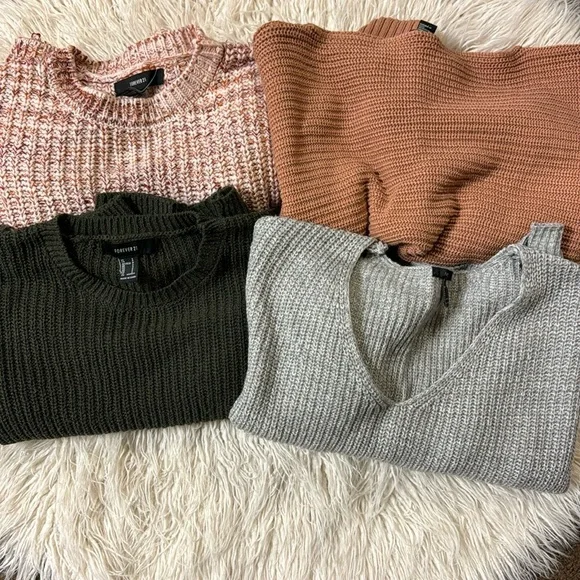 Woman knit sweater bundle - Picture 1 of 5